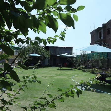 The Jamawar Hotel Srinagar  Exterior photo